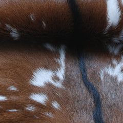 Luxurious Brown & White Goat Skin Rug - Handmade, Soft, Sustainable & Unique - Eco-Friendly Floor Rugs for Home Decor