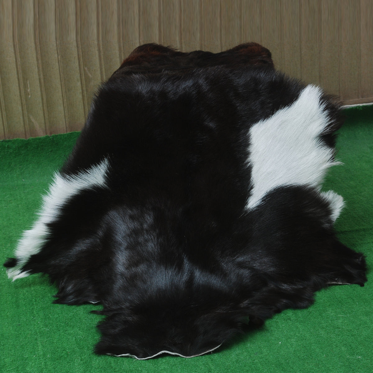 Black and White Handmade Goat Skin Rug – Rustic Charm for Your Home