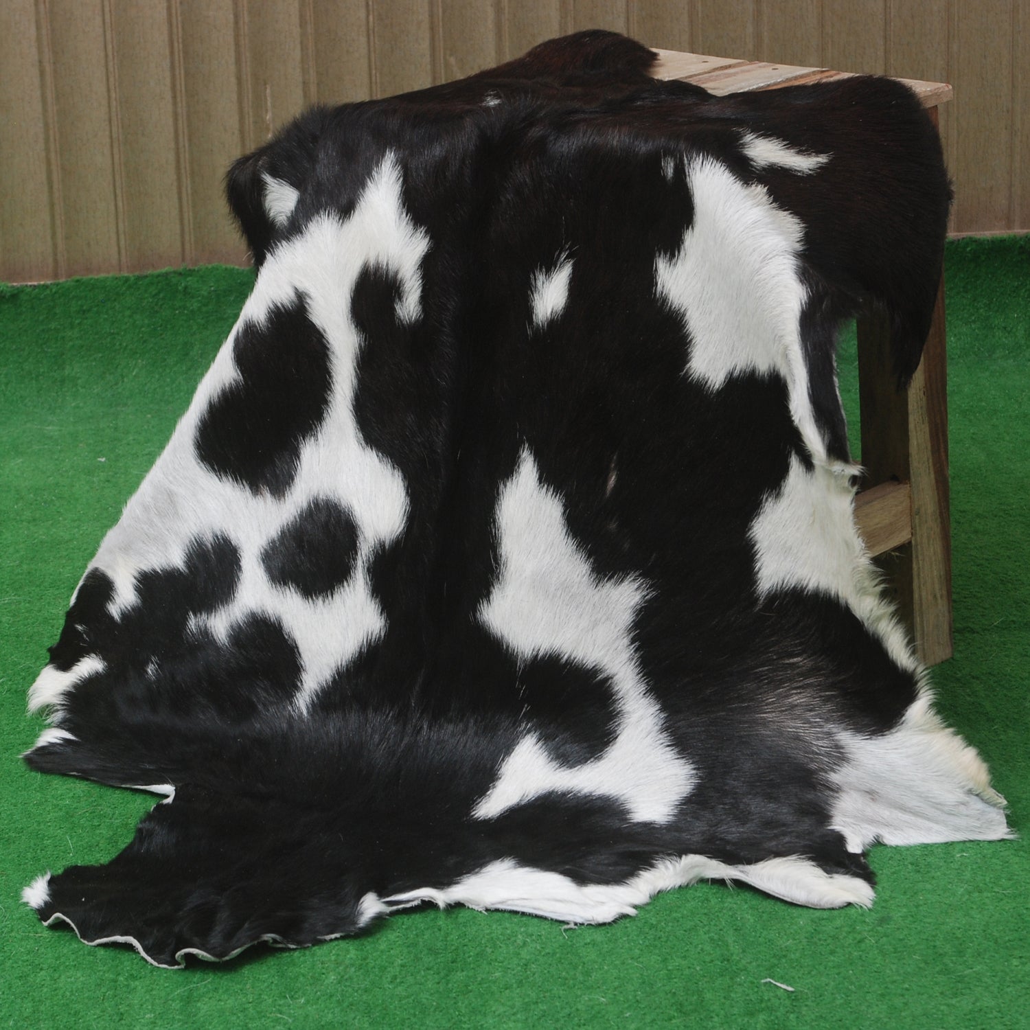 Black and White Handmade Goat Skin Rug – Natural Luxury for Your Home