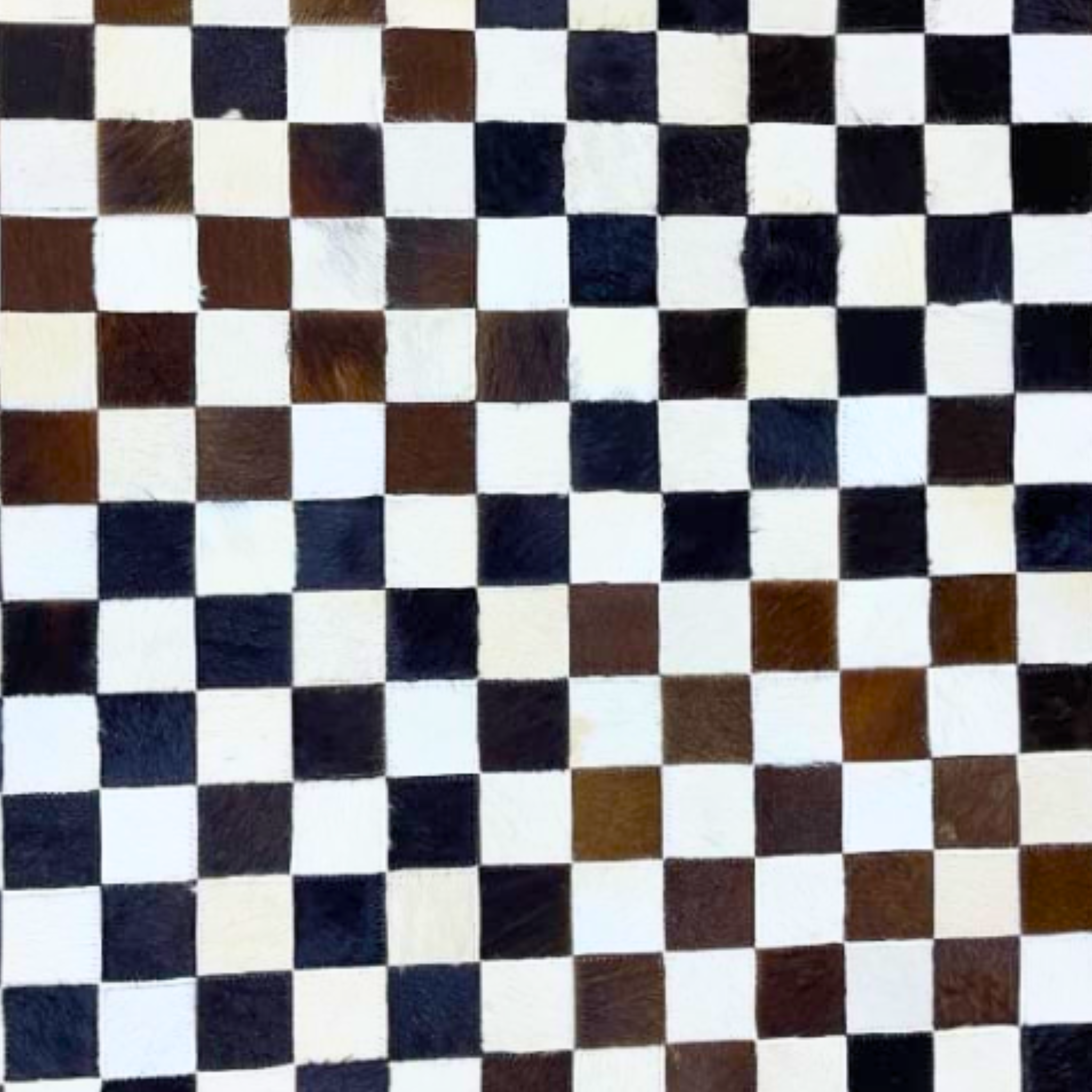 Artisan Round Hair-On Cowhide Checkerboard Rug (9 sq ft)