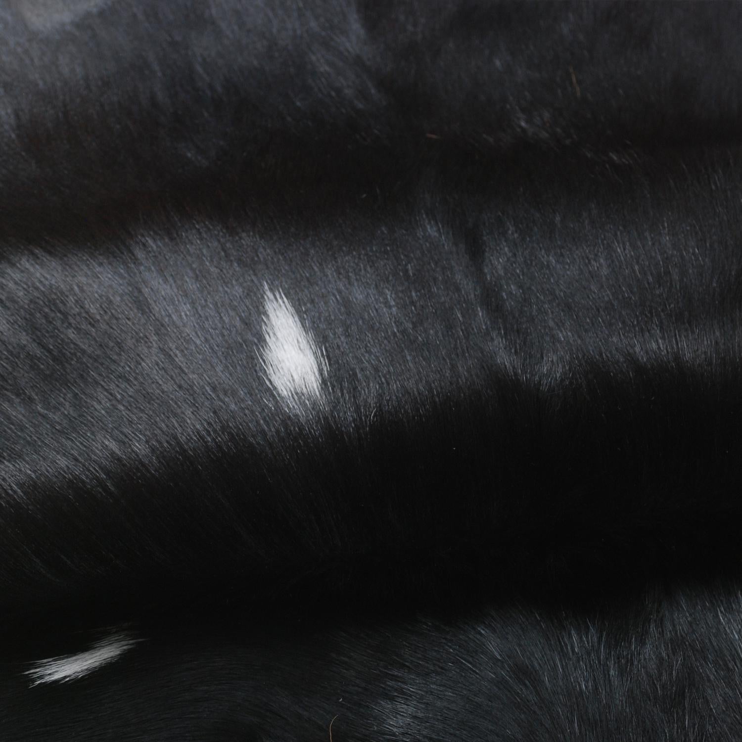 Original Goatskin Hide Brown,  Goat Skin Rug, Goatskin Pelt,  Home Decor Animal Skin Rug,  Bedroom Aesthetic Area Rug,  Brown and White Goat Hide Rug, Goat Skin Rug,  Animal Skin Rug, Real Hair on Hide,  Goal Pelt Rug, Home Decor Rug,  Living Room Area Rug,  Wall Hanging Rug,  Aesthetic Rug,  Leather Rug,  Decorative Rug,  Brown Goatskin Rug,  GoatHide Brown White